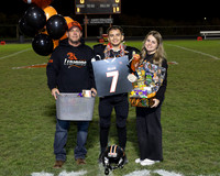 FBSeniorNight_R3__0010.jpg