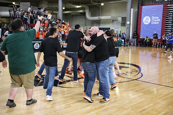 ZHSGBB_Kings Celebration_R3__0127.jpg