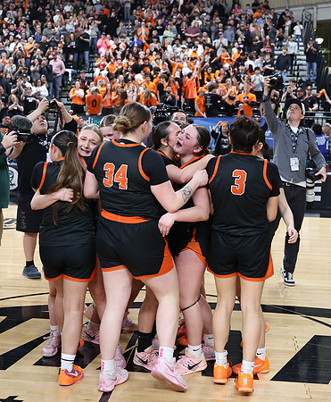 ZHSGBB_Kings Celebration_R3__0157.jpg