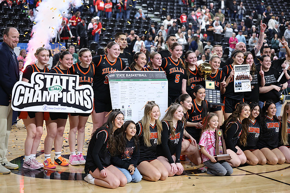 ZHSGBB_Kings Celebration_R32_3217.jpg