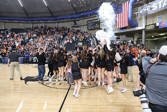 ZHSGBB_Kings Celebration_R3__0390.jpg