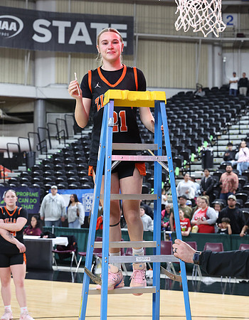 ZHSGBB_Kings Celebration_R3__0810.jpg