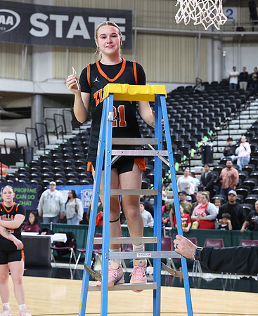 ZHSGBB_Kings Celebration_R3__0812.jpg