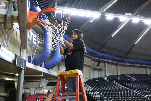 ZHSGBB_Kings Celebration_R3__1154.jpg