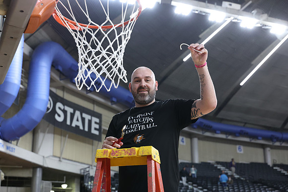 ZHSGBB_Kings Celebration_R3__1217.jpg