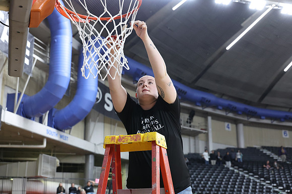 ZHSGBB_Kings Celebration_R3__1244.jpg