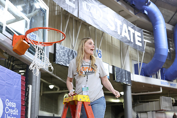 ZHSGBB_Kings Celebration_R3__1332.jpg