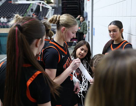 ZHSGBB_Kings Celebration_R3__1516.jpg