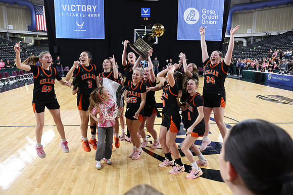 ZHSGBB_Kings Celebration_R3__1496.jpg