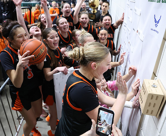 ZHSGBB_Kings Celebration_R3__1537.jpg