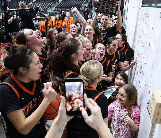 ZHSGBB_Kings Celebration_R3__1563.jpg