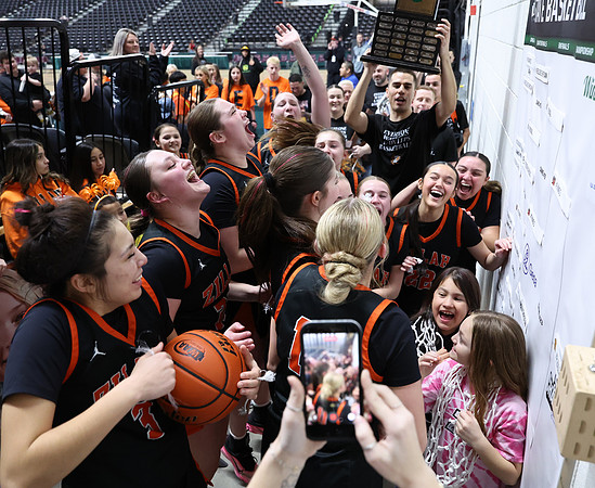 ZHSGBB_Kings Celebration_R3__1566.jpg