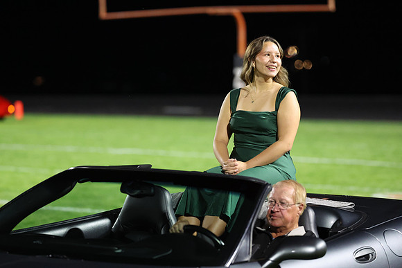 Homecoming_R3__1430.jpg