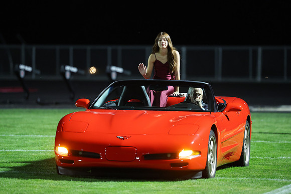 Homecoming_R3__1288.jpg