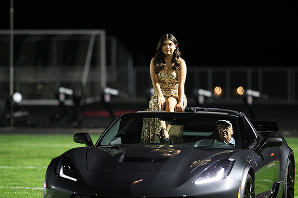 Homecoming_R3__1461.jpg