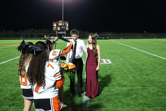 Homecoming_R32_0651.jpg