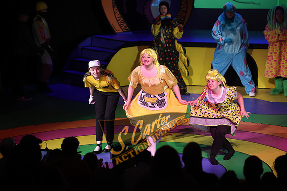 Seussical_R3__2385.jpg