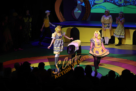 Seussical_R3__2360.jpg